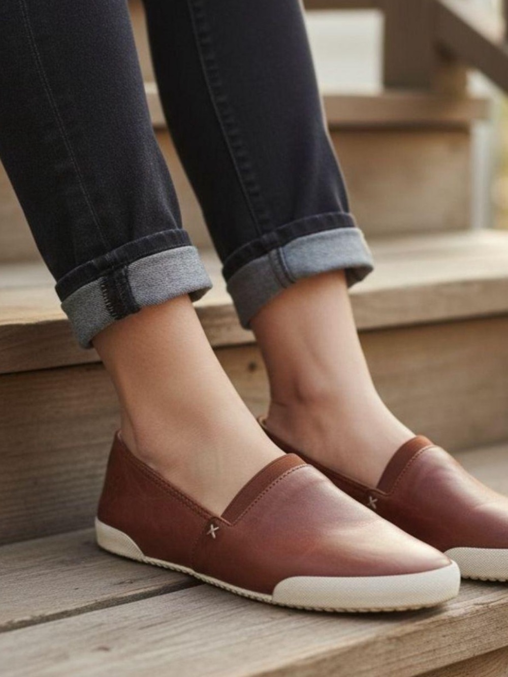 Frye Melanie Leather Slip-On Sneakers Flats in Cognac 9M